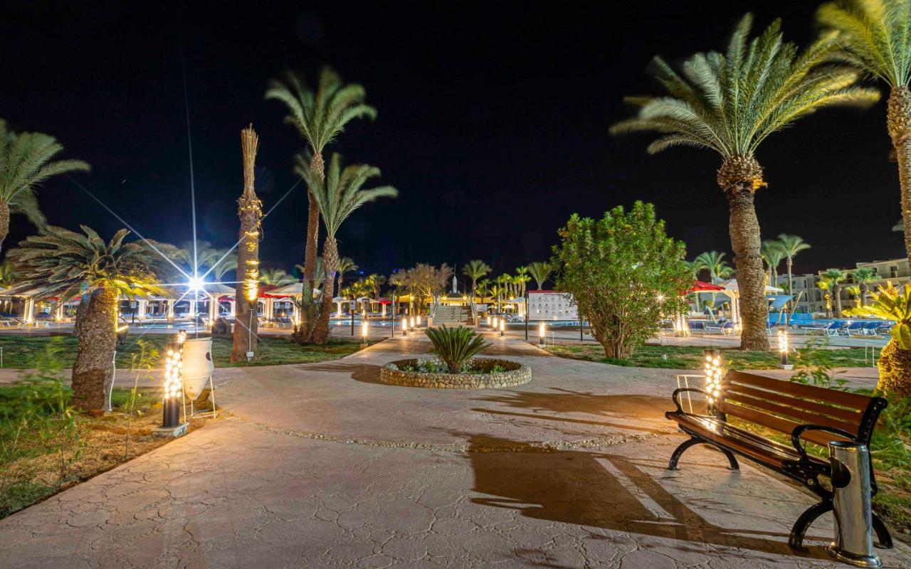 Amarina Abu Soma Resort & Aquapark Hurghada Bagian luar foto